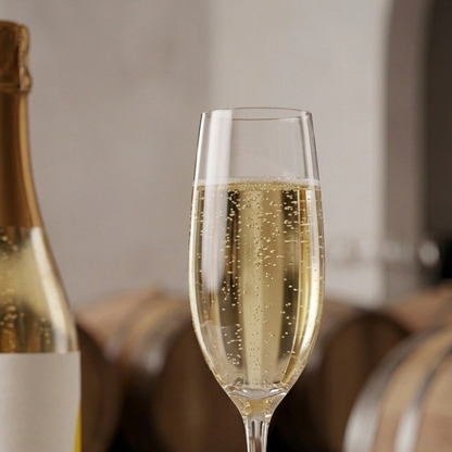 Pour Champagne Cuvée